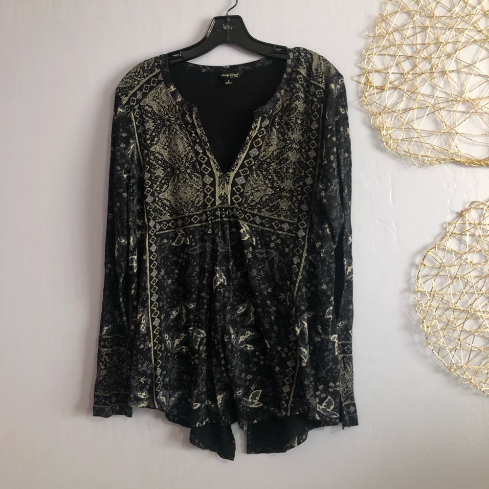 Lucky brand V- neck long sleeve shirt